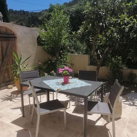 Maison Provencale - 2 Chambres - 2,5Km De La Plage Cassis Eksteriør billede